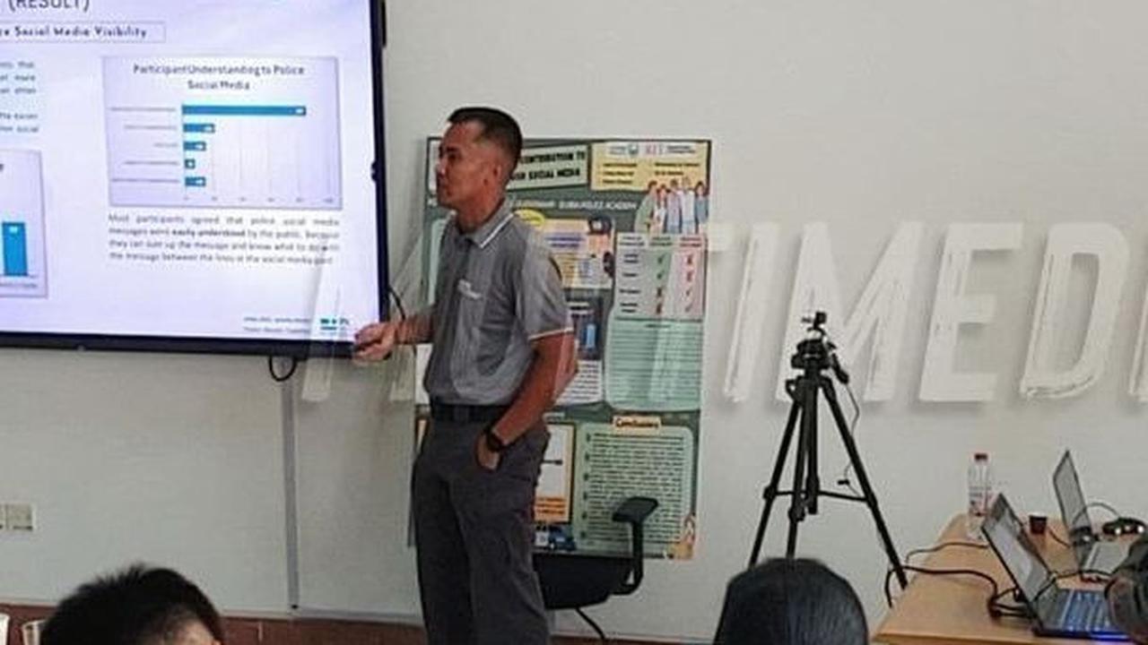 "Tesis yang mereka kerjakan bersama juga dipersembahkan menjadi satu-satunya karya ilmiah yang diterbitkan oleh Rochester Institute of Technology Dubai,"
