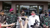 Kapolda Sulut Irjen Pol RZ Panca Putra saat memberikan keterangan pers di Markas Polda Sulut, kamis (11/2/2021).