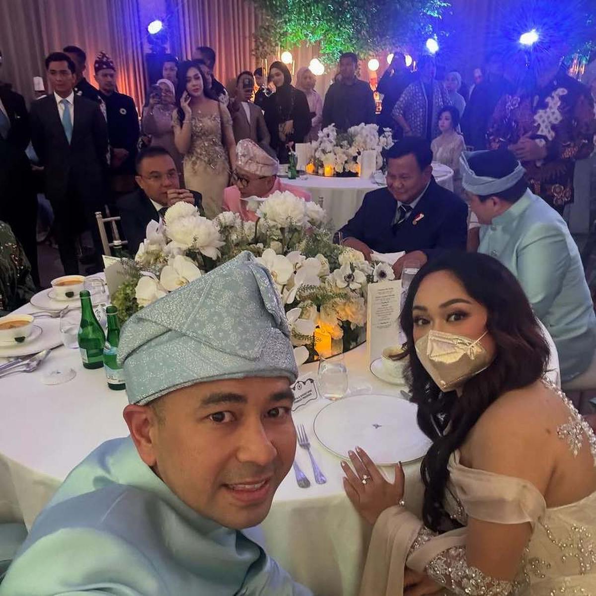 10 Potret Tamu Pernikahan Zumi Zola & Putri Zulhas yang Gak Kaleng-Kaleng, Dihadiri Jokowi hingga Prabowo