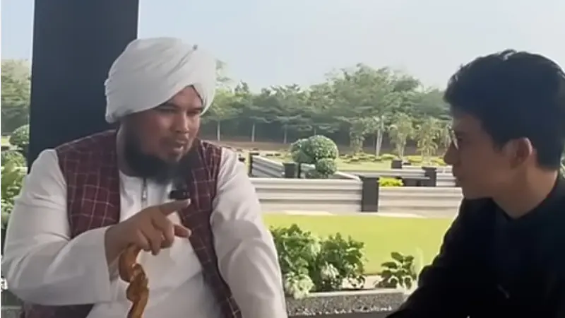 Ustadz derry Sulaiman (SS: YT Short @DerrySulaimanAndSahabat)