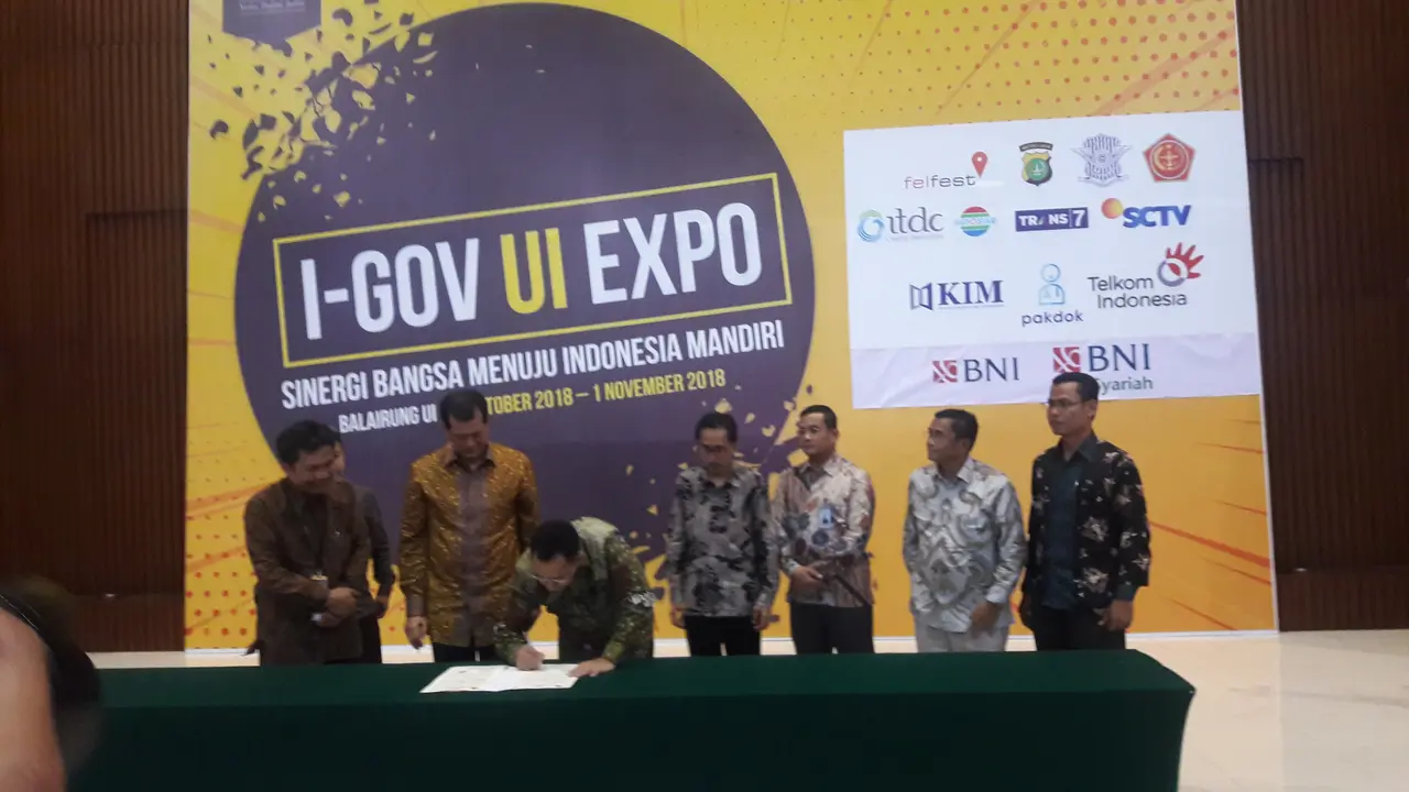 Penandatanganan nota kesepakatan bersama (NKB) antara Universitas Indonesia (UI) dengan Dewan Ketahanan Nasional. Liputan6.com/Bawono Yadika
