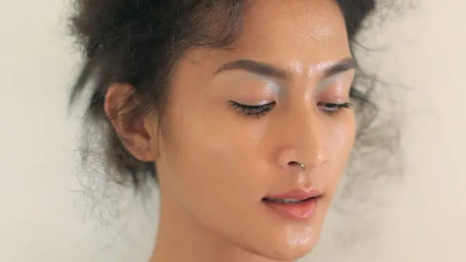 Tiga Cara Agar Eyeshadow Tidak Mudah Luntur di Kelopak Mata Berminyak