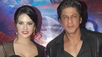 Sunny Leone mengungkapkan pengalaman seru dan lucunya saat bertemu dengan Shah Rukh Khan.