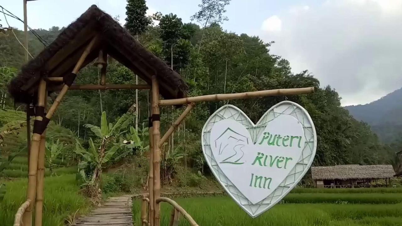 Jauh dari Hiruk Pikuk Perkotaan