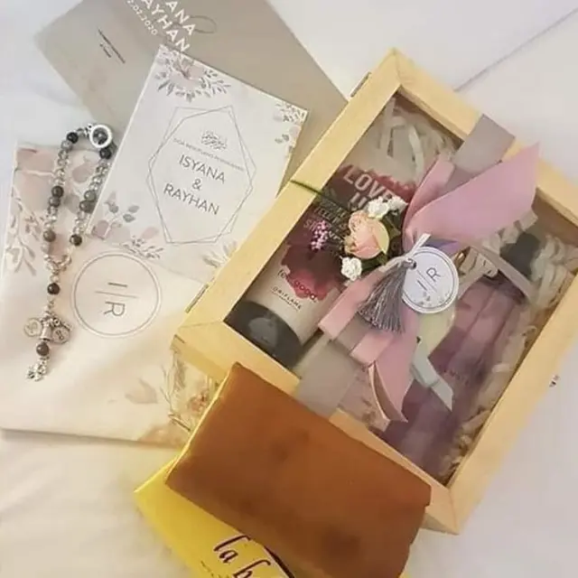 Suvenir pernikahan Isyana Sarasvati (Instagram/@dbeautypalace)