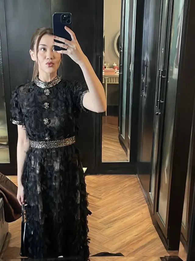 Aaliyah Massaid saat Hadir Gala Premier Film Dokumenter Rossa