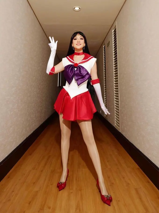 Bunga Citra Lestari Cosplay Jadi Sailor Moon