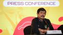<p>Direktur Teknik PSSI, Indra Sjafri memberikan keterangan kepada media terkait kondisi terbaru Timnas Indonesia U-17 selama Piala Dunia U-17 2023 yang berlangsung di Information Center Piala Dunia U-17, Grand Swiss-Belhotel, Jalan Bintoro, Surabaya, Sabtu (11/11/2023). (Bola.com/Bagaskara Lazuardi)</p>