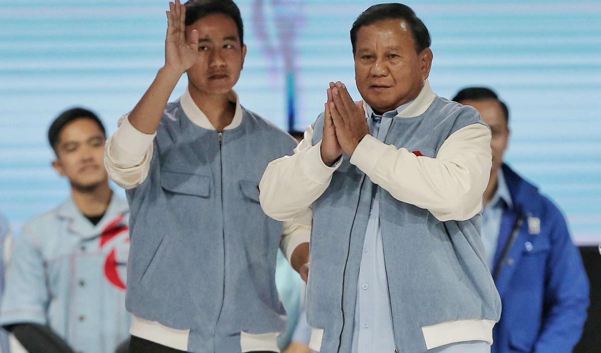 Hasil survei Lembaga Charta Politika juga menunjukkan Prabowo-Gibran unggul dibanding dua pasangan lainnya.<br>