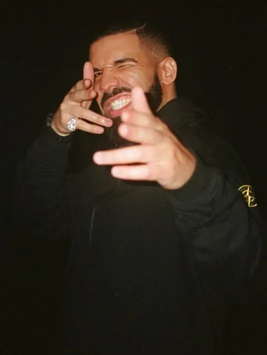 Pusha T pun menuduh Drake menyembunyikan anak tersebut dan tak mengurusinya. (instagram/champagnepapi)