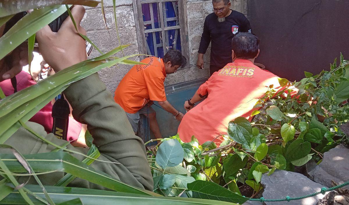 "Pembunuhan itu adegan ke-25," katanya.