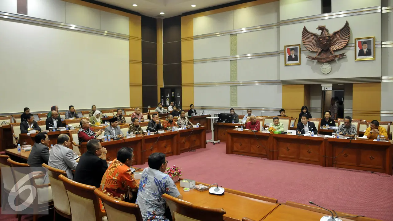 20151201-KOMISI-III-RAPAT-PLENO-BAHAS-CAPIM-KPK--JT1