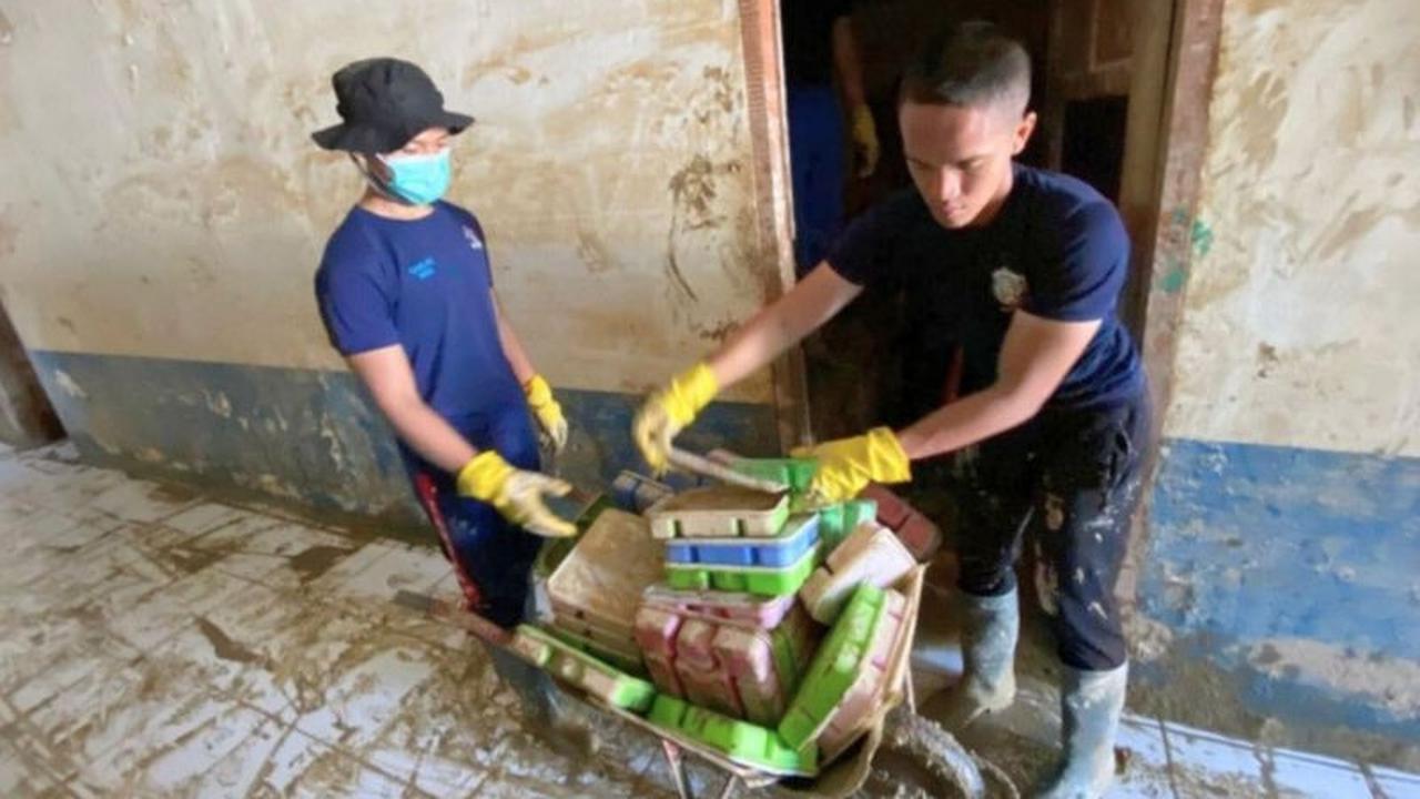 Taruna Poltekpin Bersihkan Fasilitas Umum di Aceh, Wujud Pengabdian Pascabencana