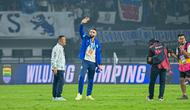 Layvin Kurzawa dikenalkan sebagai pemain baru Persib Bandung di awal putaran kedua BRI Super League 2025/2026, Minggu (25-1-2026). (Dok. ileague.id)