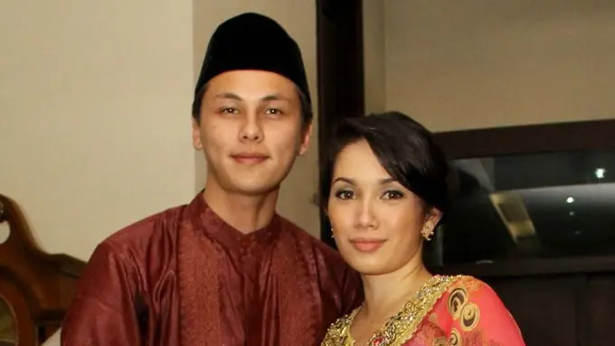 Andhika Pratama - Ussy Sulistiawaty