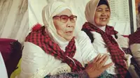 Nenek Aisyah, haji asal Sumedang yang kerap sakit lutut namun sembuh saat di Tanah Suci. (www.kemenag.go.id)