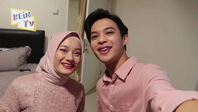 [Fimela] Rey Mbayang dan Dinda Hauw