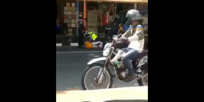 VIDEO: Video Viral Aksi Polisi Menangkap Pengendara Motor