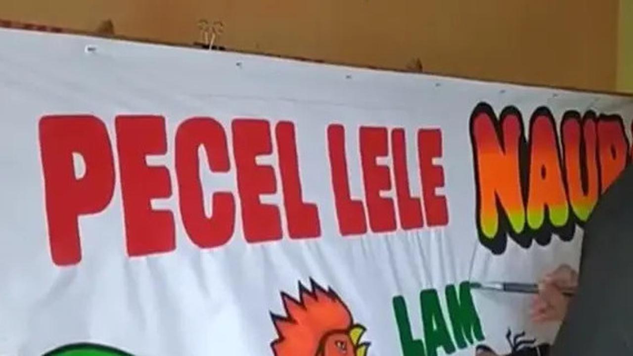 Dilukis Manual, Ternyata Begini Proses Pembuatan Spanduk Pecel Lele