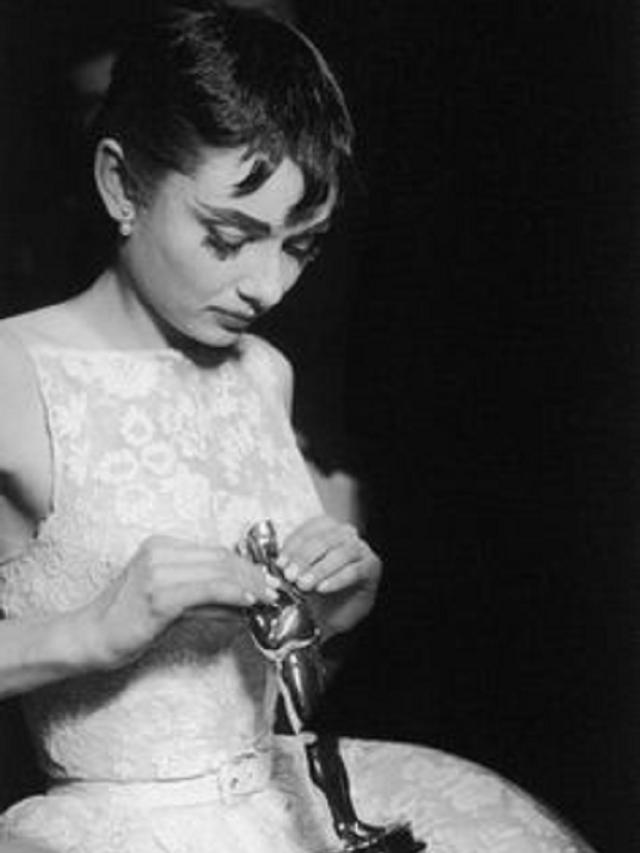 Audrey Hepburn (Source: Pinterest.com)