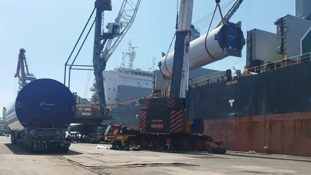 Pelindo Regional 2 Banten memperkuat Pelabuhan Ciwandan sebagai gerbang ekspor Wind Mill Tower dan oversized cargo. (Dok Pelindo)