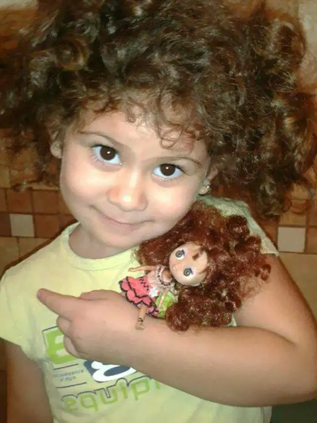 boneka mirip pemiliknya