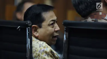 Terpidana kasus korupsi e-KTP, Setya Novanto saat menjadi saksi pada sidang lanjutan dugaan korupsi pengadaan E-KTP dengan terdakwa, Anang Sugiana Sudihardjo di Pengadlian Tipikor, Jakarta, Senin (21/5). (Liputan6.com/Helmi Fithriansyah)