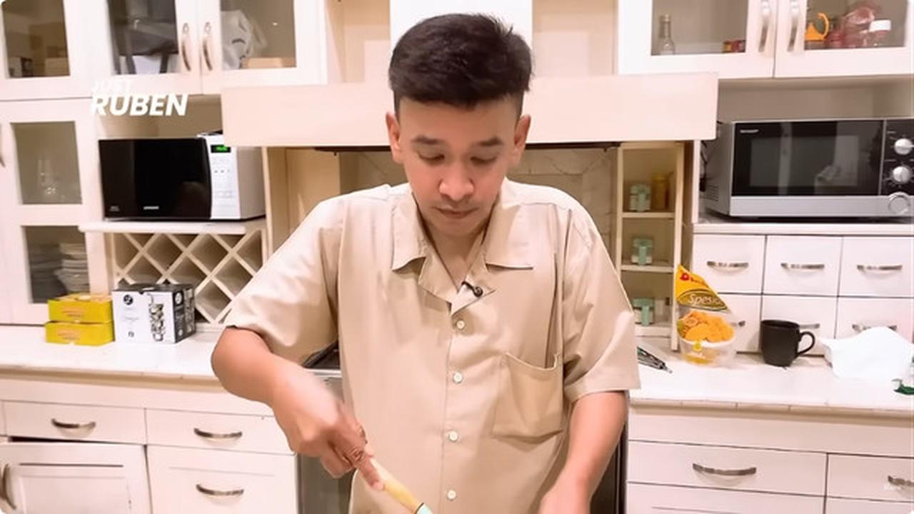 6 Interior Dapur Rumah Ruben Onsu Konsep Modern Minimalis, Homey Tapi Tetap Mewah