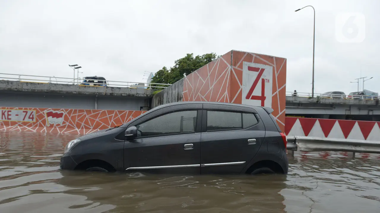 Begini Suasana Banjir di Kawasan Grogol