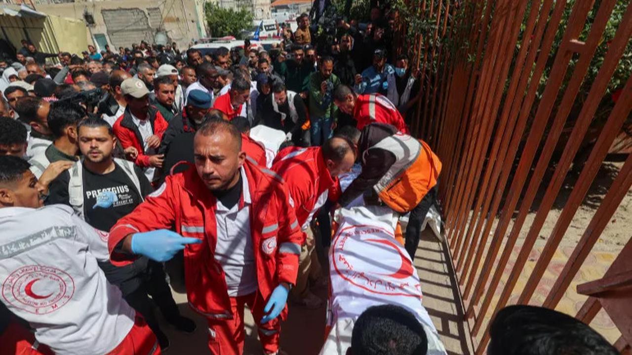 petugas medis palestina di gaza