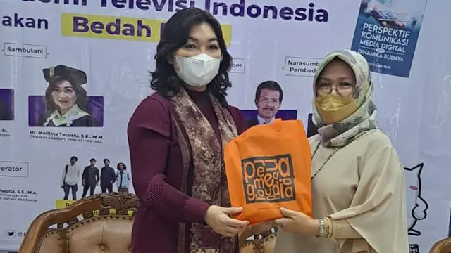 Direktur Akademi Televisi Indonesia (ATVI), Dr. Melitina Tecoalu, S.E., M.M