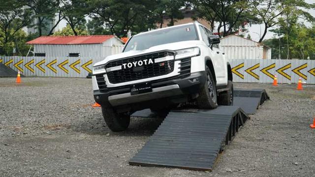 All New Land Cruiser 300 resmi mengaspal di Indonesia (ist)