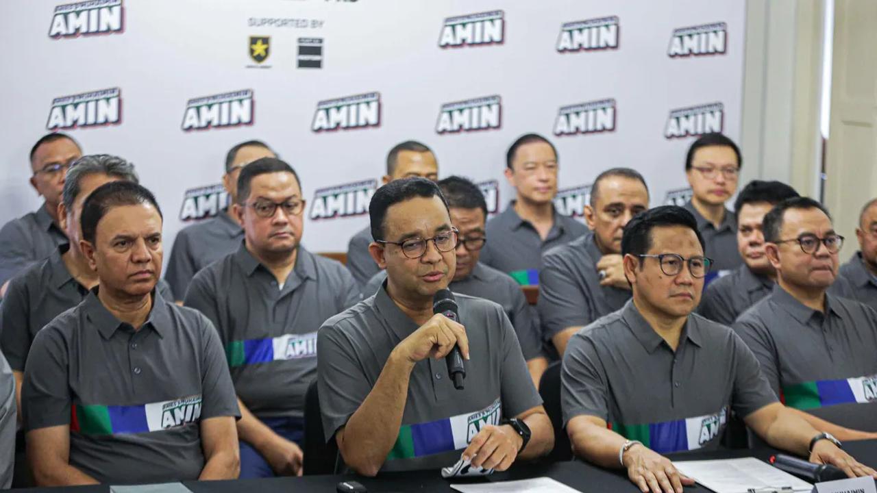 Anies mengatakan, Gede Widiade merupakan tokoh sepak bola Indonesia asal Bali. Pengusaha dan pernah memimpin 7 klub di Liga Indonesia dari pelbagai kasta kompetisi.<br>