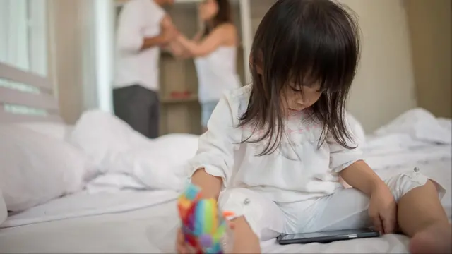 Bukan Sekadar Disiplin, Ini Tanda Anak Terjebak dalam Eggshell Parenting