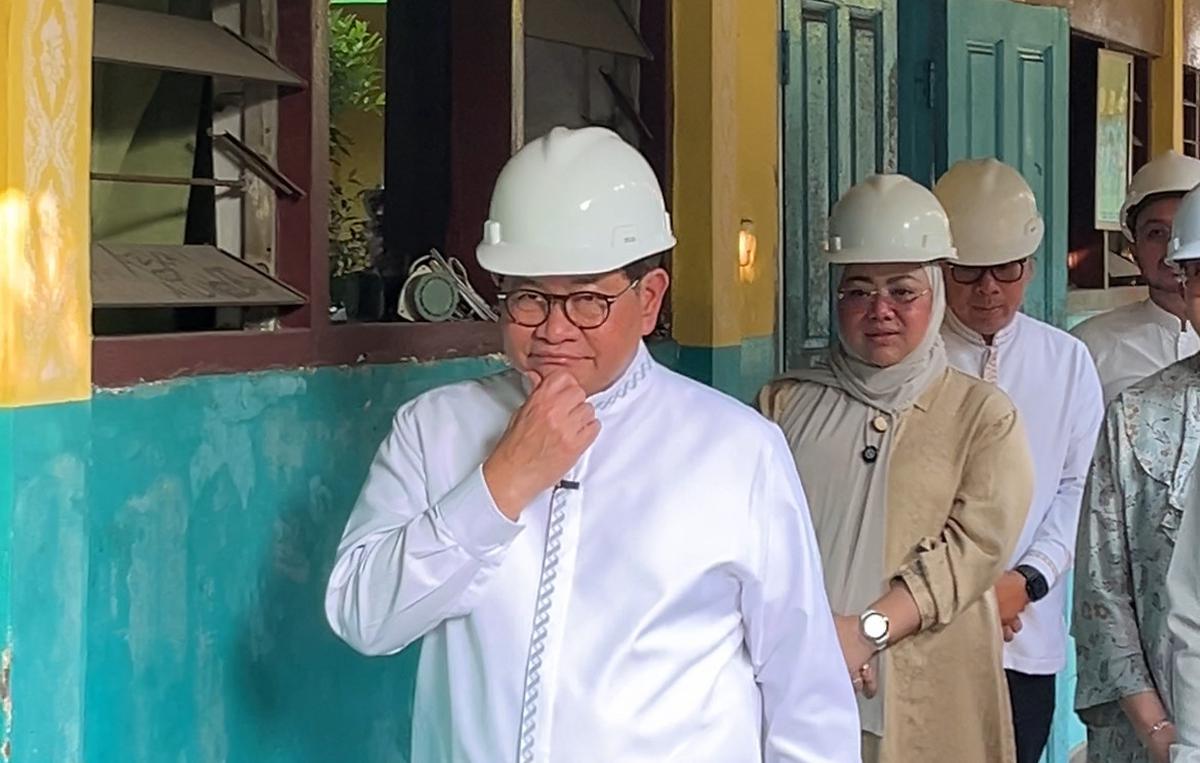 Gubernur DKI Jakarta Pramono Anung Saat Meninjau Sekolah Dasar Negeri (SDN) Kebayoran Lama Selatan 09, Jakarta Selatan, Jumat (24/7/2026).
