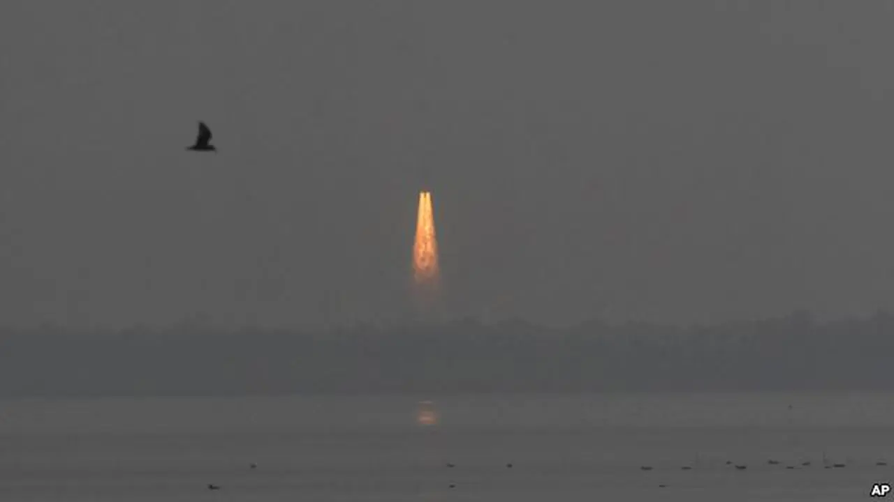 Peluncuran roket di India. (VOA News)