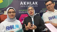 Direktur SDM Pupuk Indonesia, Tina T Kemala Intan (tengah) di sela kegiatan launching program PERMAISURI. Foto (Istimewa)