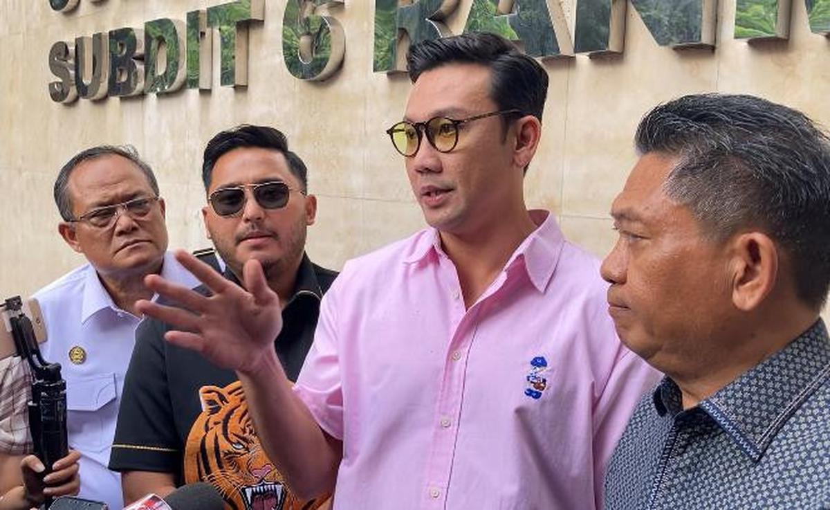 Denny Sumargo Diam-Diam Laporkan Farhat Abbas Atas Dugaan Pengancaman