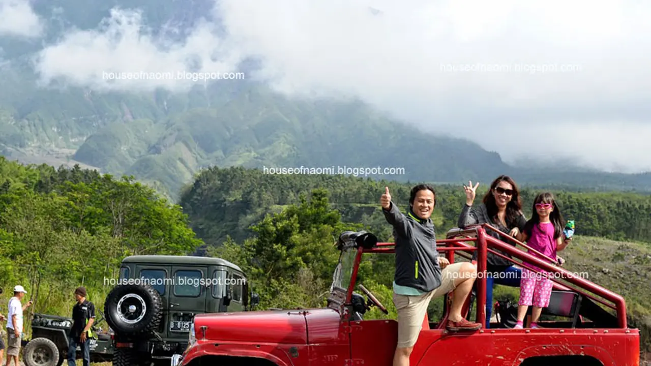Berpetualang Ala Indiana Jones di Kaki Merapi