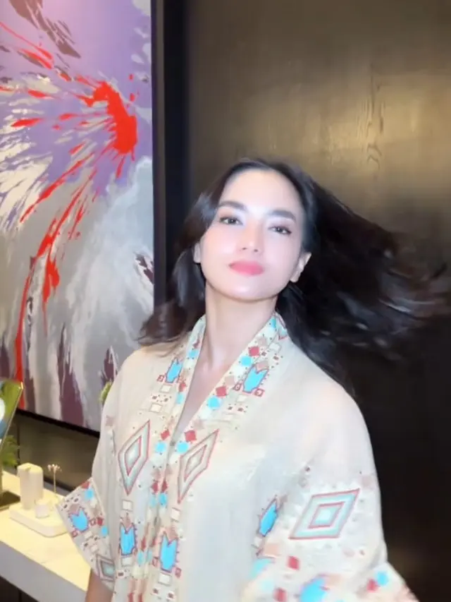 Potret buka puasa bersama Geng Cendol (Sumber: Instagram/@aurelie.hermansyah)