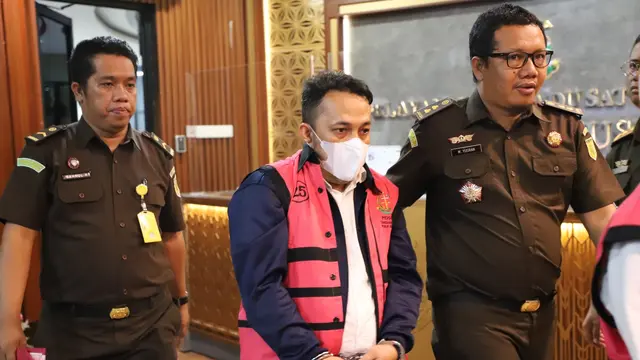 EVT selaku Evaluator Rencana Kerja dan Anggaran Biaya pada Kementerian ESDM.