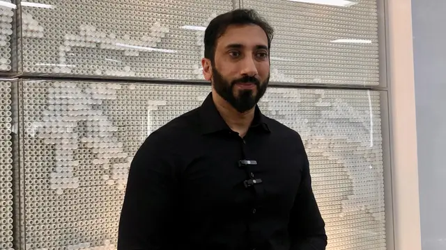 Nouman Ali Khan saat kunjungan di PT Paragon Technology and Innovation Jatake 6 di Tangerang