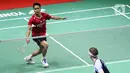 Pebulu tangkis tunggal putra Indonesia, Anthony Sinisuka Ginting saat bertanding melawan Viktor Axelsen (Denmark) pada Semifinal Indonesia Masters 2022 di Istora Senayan, Jakarta, Sabtu (11/6/2022). Anthony Sinisuka Ginting gagal melaju ke final Indonesia Masters 2022. (Liputan6.com/Helmi Fithriansyah)