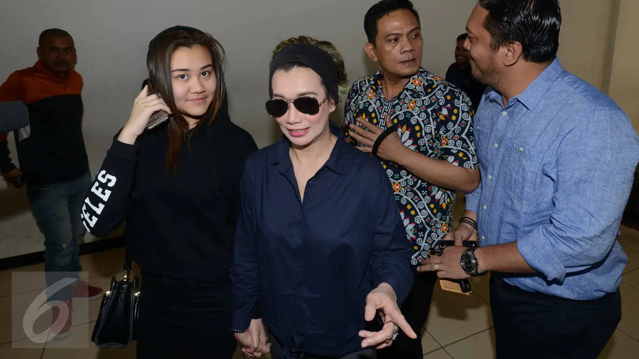 20161017-Kasus-Aa-Gatot-Jakarta-Reza-Artamevia-Aaliyah-Massaid-HZ