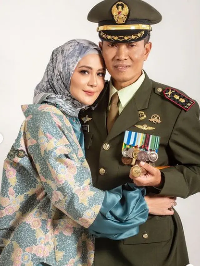 Fakta Menarik Nur Wahyudi Suami Juliana Moechtar yang Kini Jadi Komandan Kopassus, Pernah Bertugas di Lebanon