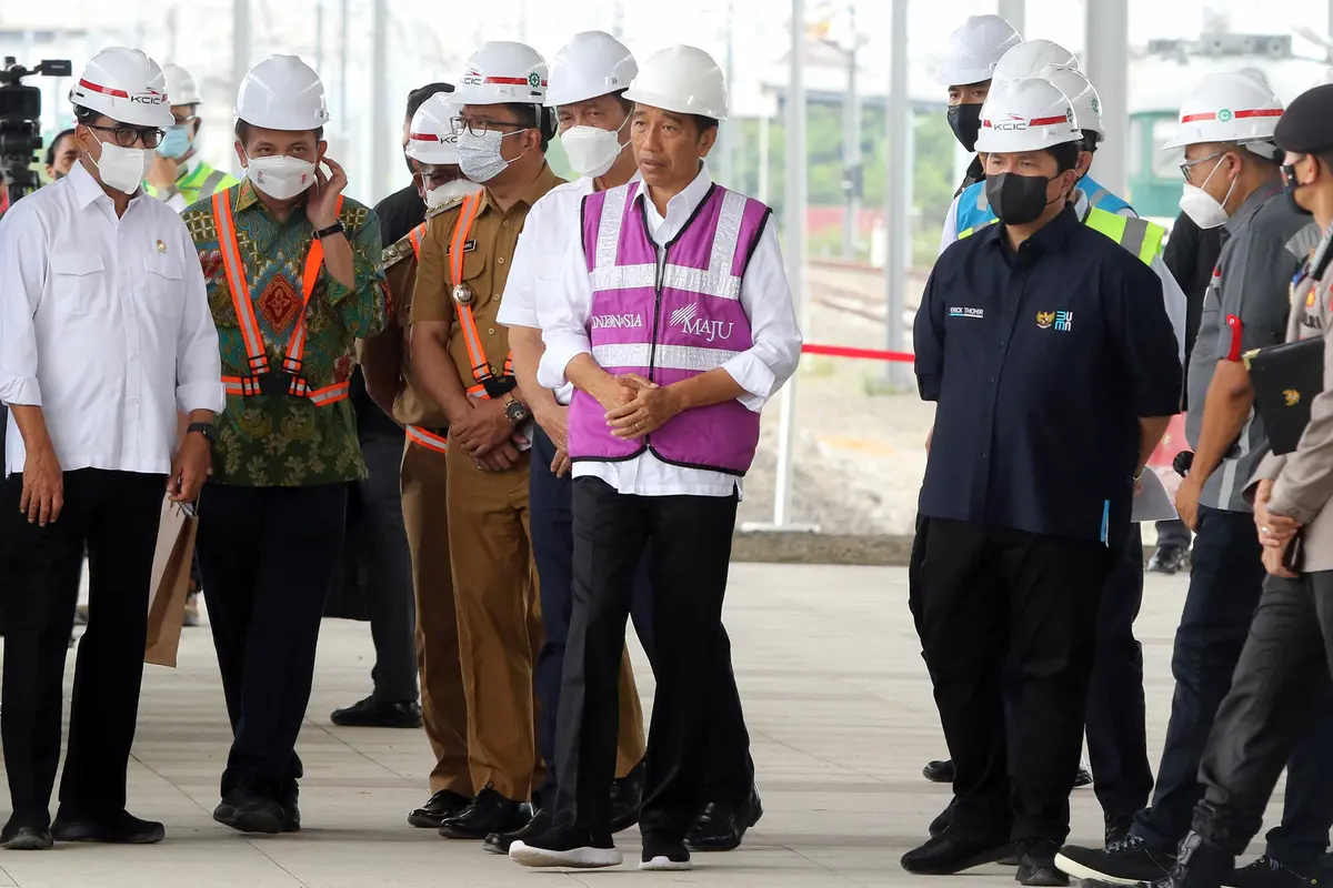 Presiden Jokowi Tinjau Proyek Kereta Cepat Jakarta-Bandung