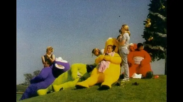 7 Potret 'Behind The Scene' Serial TV Teletubbies, Bikin Nostalgia. (Sumber: Youtube/Cartoon Comedy Channel)