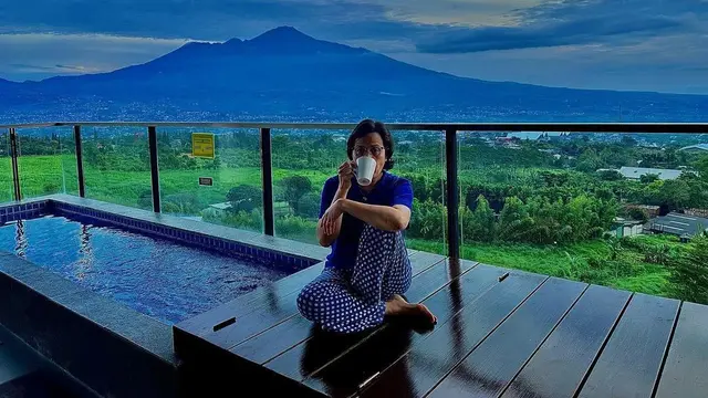 Tangkapan layar instagram Menteri Keuangan Sri Mulyani Indrawati di @smindrawati yang tengah berada di Golden Tulip Holland Resort Batu Malang.