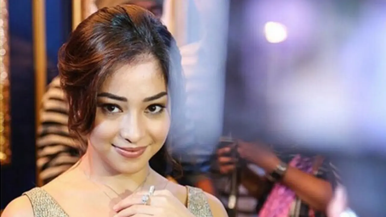 Unggah Video Menari Seksi di Kamar, Nikita Willy Sebut Sisi Gila 