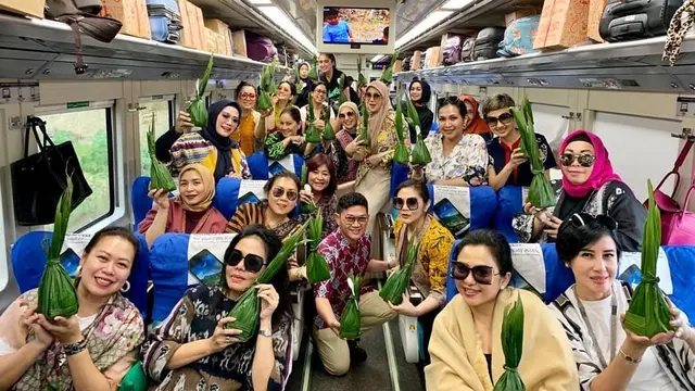 Potret Seru Mayangsari dan Geng Sosialita Liburan di Purwokerto (sumber: instagram/@mayangsaritrihatmodjoreal)